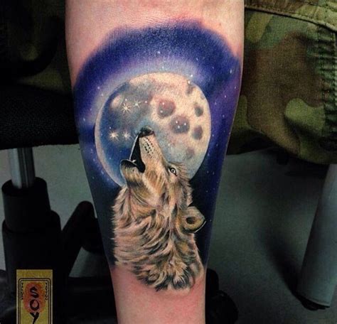 Wolf moon by piercing tatuait | Wolf and moon tattoo, Moon tattoo, Howling wolf tattoo