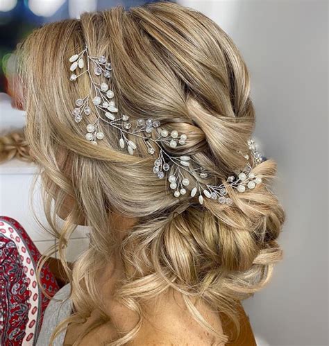 23 Gorgeous Bridesmaid Hairstyles - The Glossychic