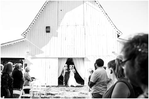 Lied Lodge Wedding at Arbor Day Farms | Emily Kowalski Photography