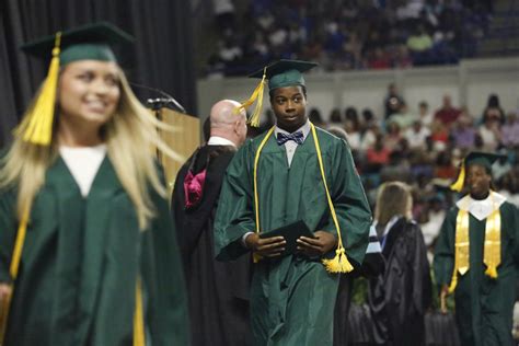 395 graduate at West Florence ceremony | Local News | scnow.com