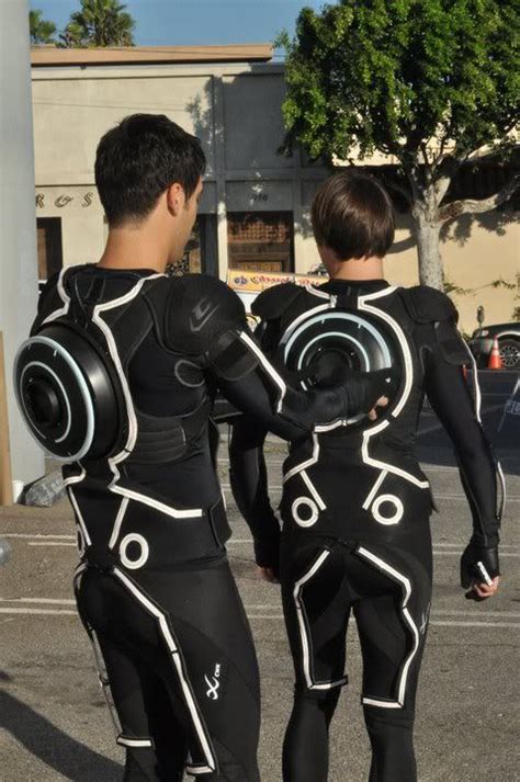 Tron Legacy Costume | Tron legacy, Tron costume, Tron