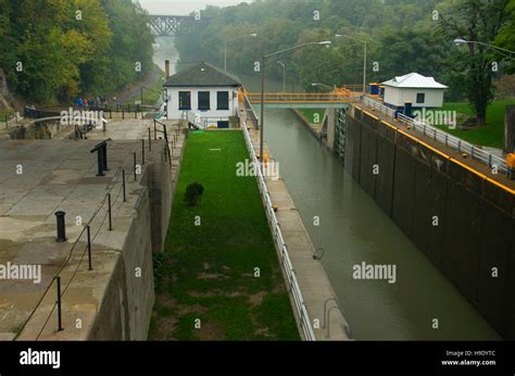 Lockport new york canal hi-res stock photography and images - Alamy