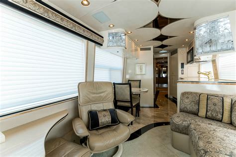 Luxury RV: Marathon Coach #0745