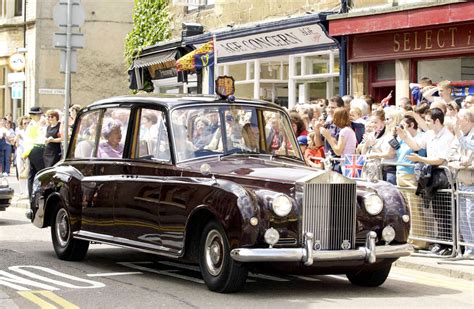 Her Majesty Queen Elizabeth II, Rolls-Royce And Bentley Motor Cars