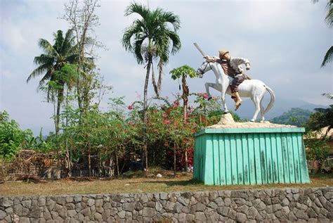 Diego Silang Monument,Former PTA Kennon-Rosario Junction Tourism Center,Camp One,Rosario,La ...