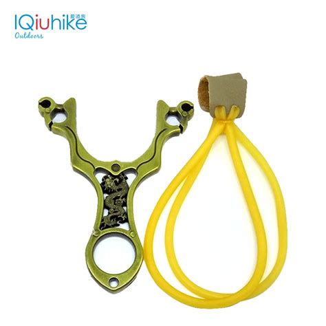 IQiuhike Pocket Shot Slingshot Metal Rubber Slingshot Catapult Wrist Support Outdoor Hunting ...