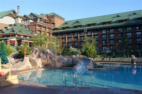 Review: The Copper Creek Springs Pool at Disney's Wilderness Lodge - yourfirstvisit.net