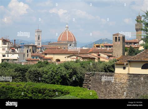 the skyline of florence towards the dome of the duomo Stock Photo - Alamy