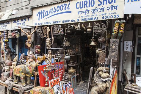 Chor Bazaar Mumbai: A Photo Walk Through and Guide