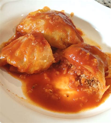 Stuffed Cabbage Rolls with Tomato Sauce Recipe