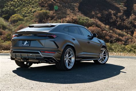 Ovako izgleda Lamborghini Urus na 24-colnim naplacima (FOTO ...