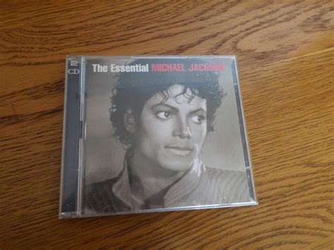 Amazon.com: Essential Michael Jackson: CDs & Vinyl