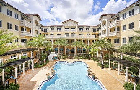 The Palace at Weston - Pricing, Photos & Amenities in Weston, FL - Seniorly