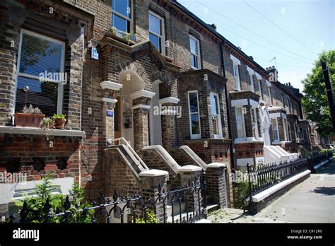 Wandsworth london street hi-res stock photography and images - Alamy