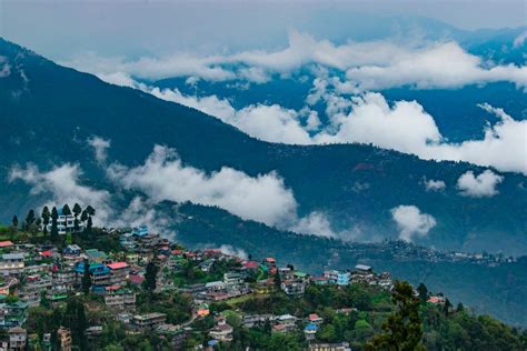 23 Places to Visit in Darjeeling in 2024 | Top Tourist Attractions & Places