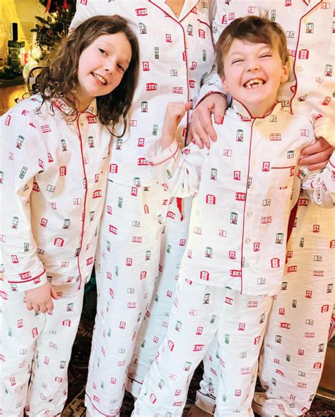 Savannah Guthrie’s Family Is Twinning In Festive Holiday Pic