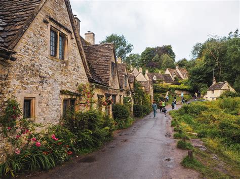 A Countryside Getaway to The Cotswolds - Heels In My Backpack