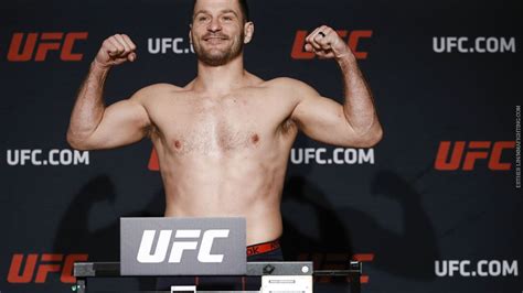 UFC 226 weigh-in video - MMA Fighting