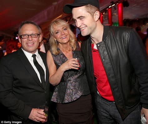 Robert Pattinson Mom And Dad