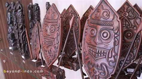 Dayak Carving | Ukiran kayu, Ukiran, Gambar ukiran