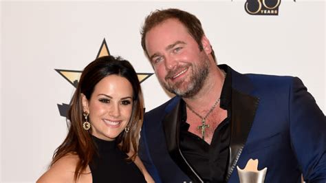 Lee Brice and His Wife Have the Greatest Love Story of the 2015 ACMs