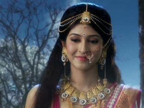 Sonarika Bhadoria, who played Parvati, trolled for a bikini picture ...