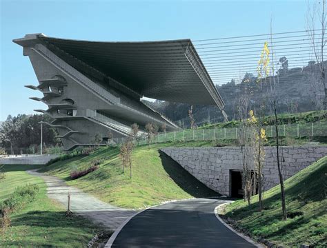 Braga Stadium, Eduardo Souto de Moura - ATLAS OF PLACES | Architecture ...