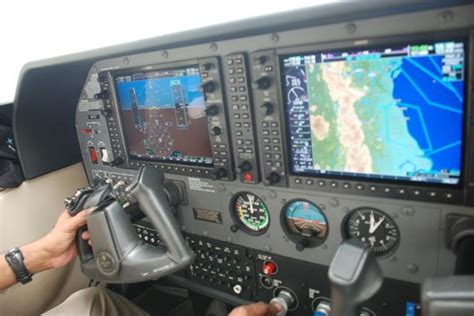 Jet Airlines: Cessna 182 Cockpit