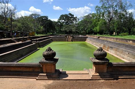 History of Sri Lanka: Anuradhapuraya - KUTTAM POKUNA