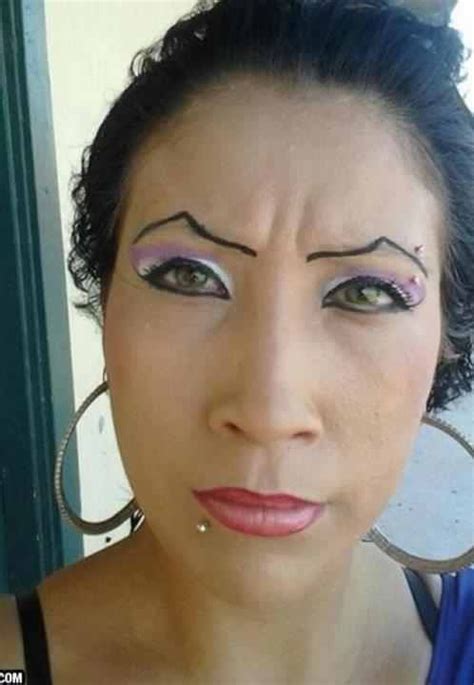 Guys, *these* are sharpie eyebrows. : awfuleyebrows