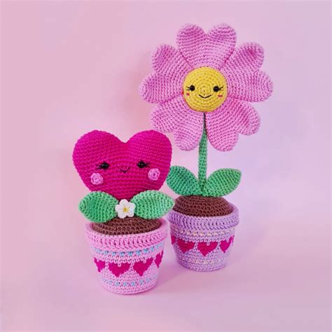 Flower Love amigurumi pattern - Amigurumi.com