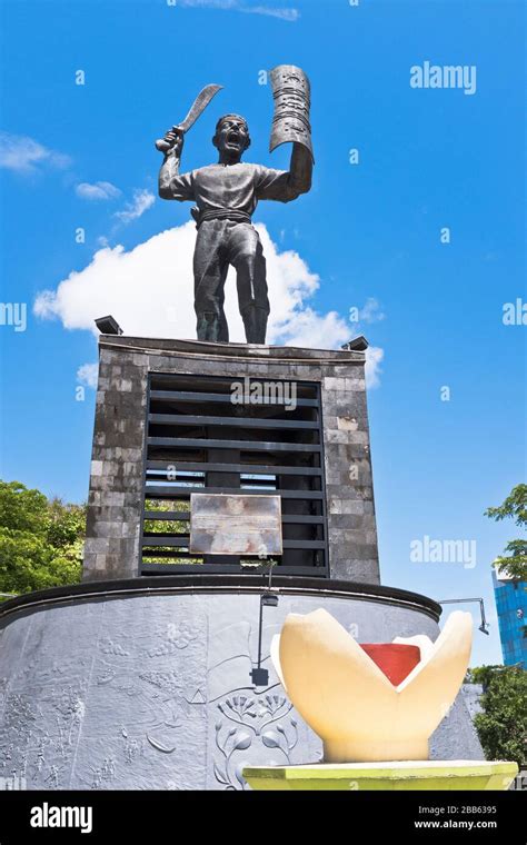 Pattimura monument hi-res stock photography and images - Alamy