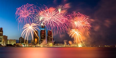 These Metro Detroit Fireworks Shows Are About to Pop Off - Chevy Detroit