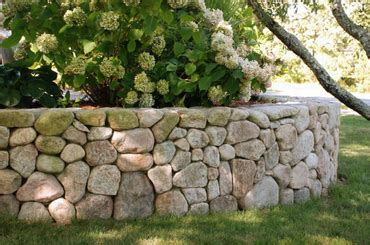 20 Impressive Retaining Wall Ideas for Greater Curb Appeal