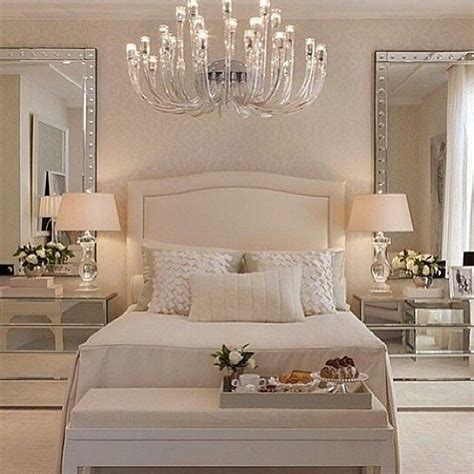 FABSPO 8: GLAMOROUS BEDROOM DECOR INSPIRATION - SAMTYMS