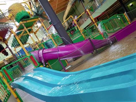 Best Ohio Indoor Water Parks for Family Fun - Akron Ohio Moms