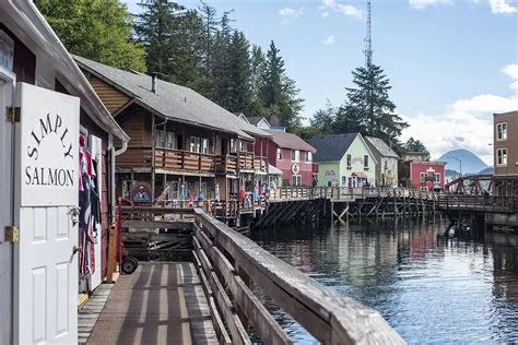 Exploring Creek Street in Ketchikan: A Traveler's Guide