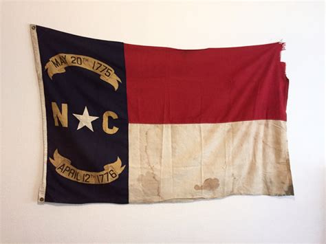 VINTAGE NORTH CAROLINA STATE FLAG – Catalpa