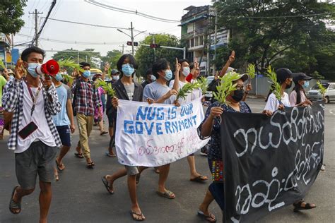 Myanmar protests continue despite peace agreement - NewsLooks