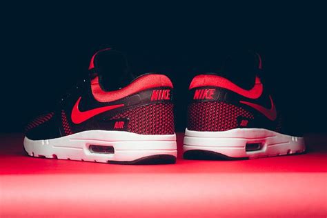 Nike Air Max Zero (Black/Red) - Sneaker Freaker