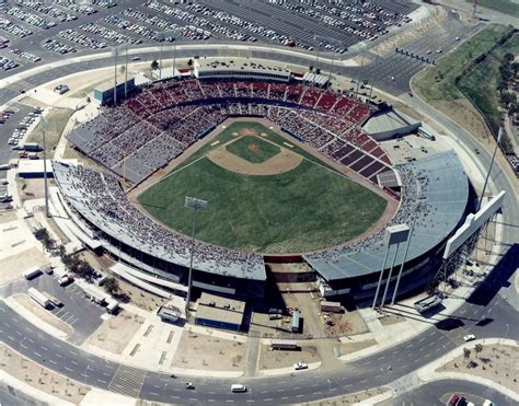 ARLINGTON - Turnpike Stadium/Arlington Stadium (43,521 | 1965 - 1994) | SkyscraperCity Forum