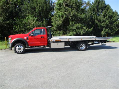 New Rollback Tow Trucks for Sale | Nussbaum Equipment