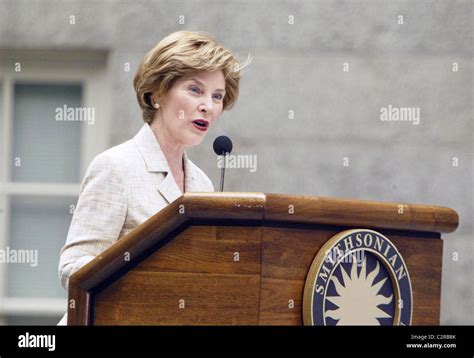 Laura bush first lady portrait hi-res stock photography and images - Alamy