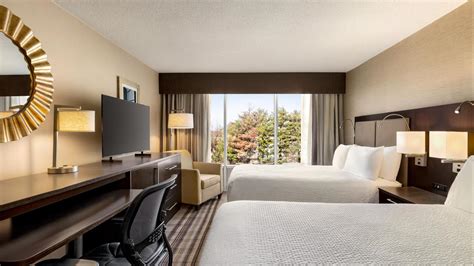 Holiday Inn Gaithersburg from $77. Gaithersburg Hotel Deals & Reviews ...