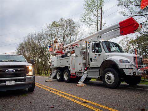 Power restoration continues amidst Friday storm threats - Lowndes ...