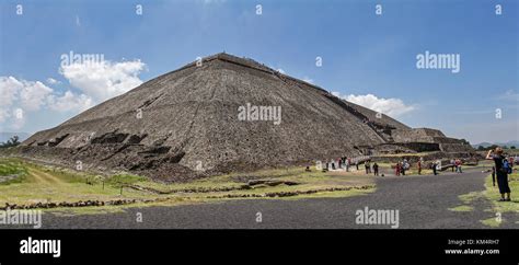 Pyramid of the sun, in Mexico Stock Photo - Alamy