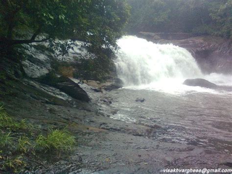 Thommankuthu Waterfalls