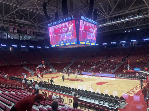 Bud Walton Arena : r/razorbacks