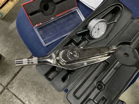 Snap on torque wrench 3/8, digital gauge - Legacy Auction Company