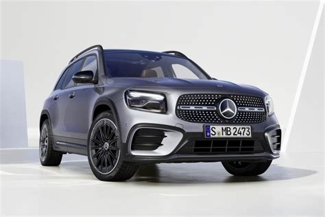 Mercedes-Benz GLB is refreshed, electrified for 2023 - Auto News